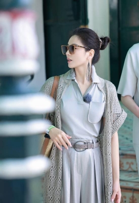 Jennie这件“洞洞衣”，治好了我的密恐